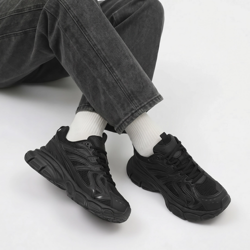 Capuano - Black