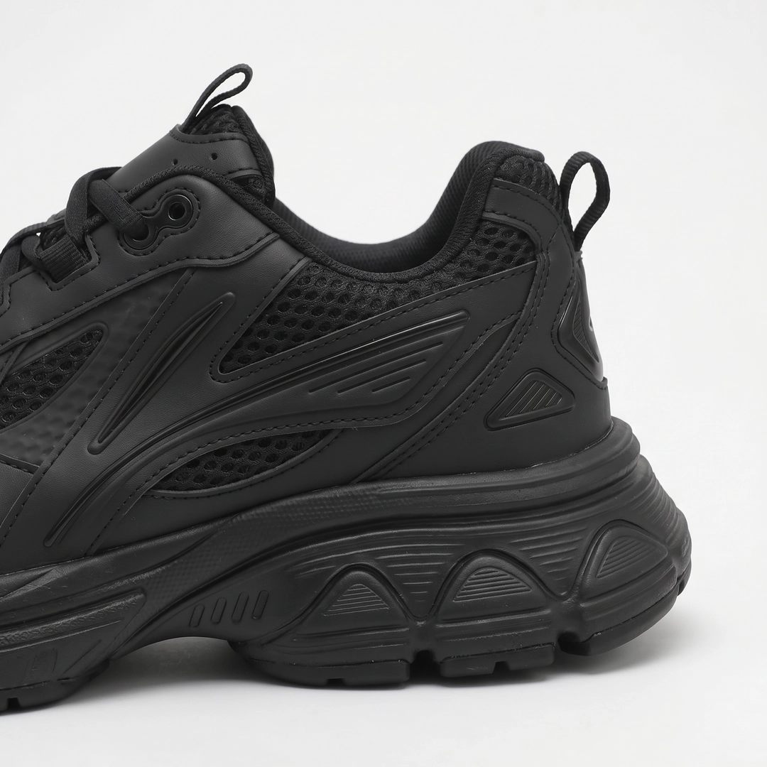 Capuano - Black