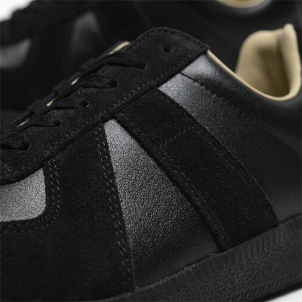 Revo - All Black