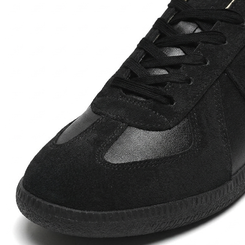 Revo - All Black